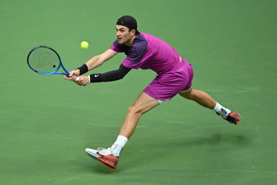 漓的胜利不 漓的胜利不